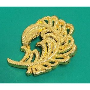 AAI Signed Vintage Brooch Pin Curled Leaf Fern Gold Tone Textured Shiny EUC HTF